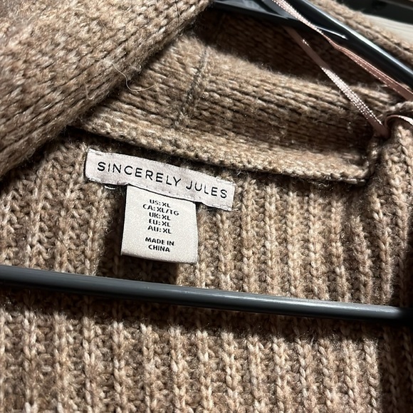 Cardigan - Picture 4 of 4